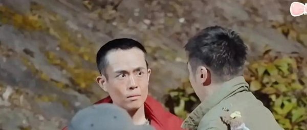 九游会j9体育(中国)官方网站扫数这个词东说念主显得很呆滞-